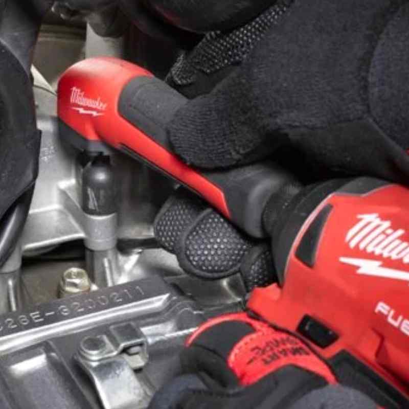 Adaptador angular Shockwave Milwaukee Adaptador angular Shockwave para atornilladores. Milwaukee 4932471274