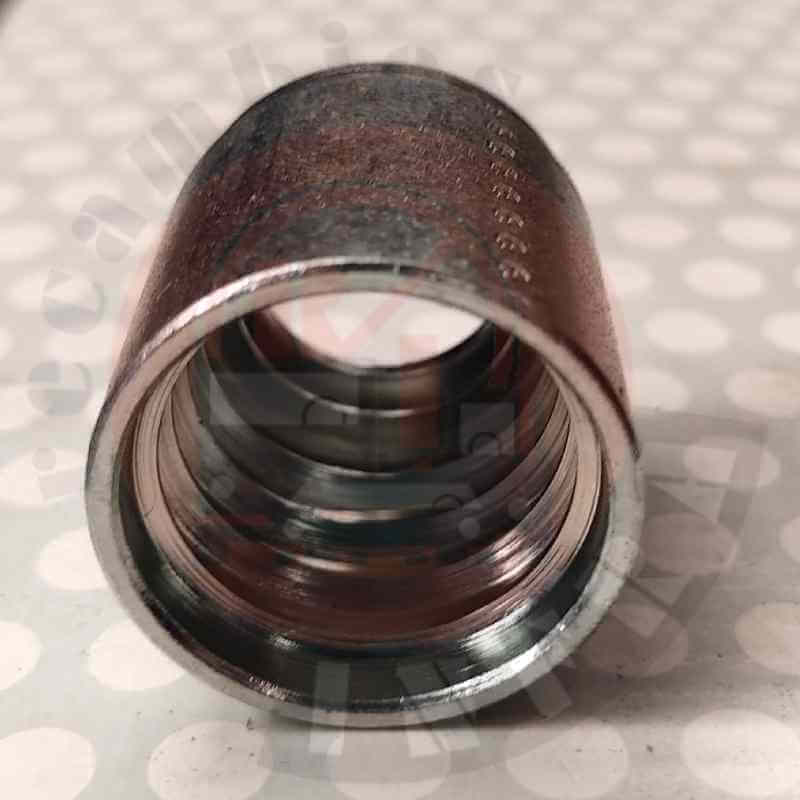 Casquillo de acero para tubo flexible